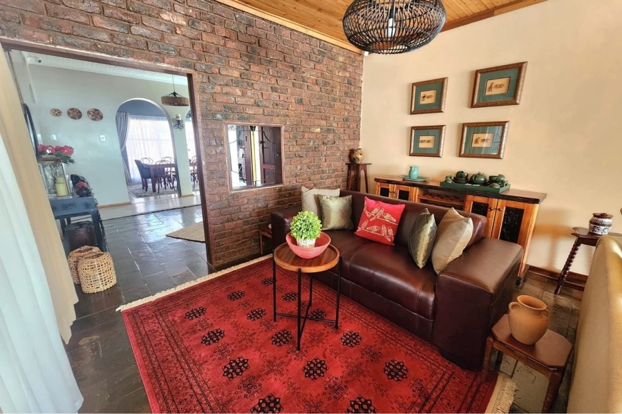 4 Bedroom Property for Sale in Hillcrest Northern Cape